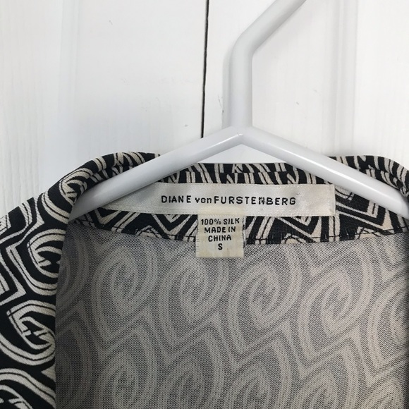 Vintage Diane Von Furstenberg Wrap Dress - Picture 3 of 3